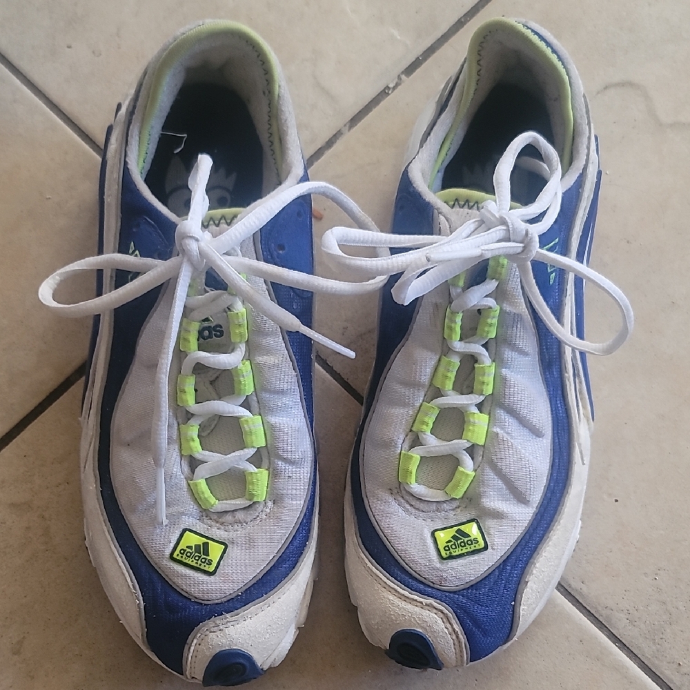 Y2K Retro Adidas Torsion Blue and White Athletic Shoes 7.5
